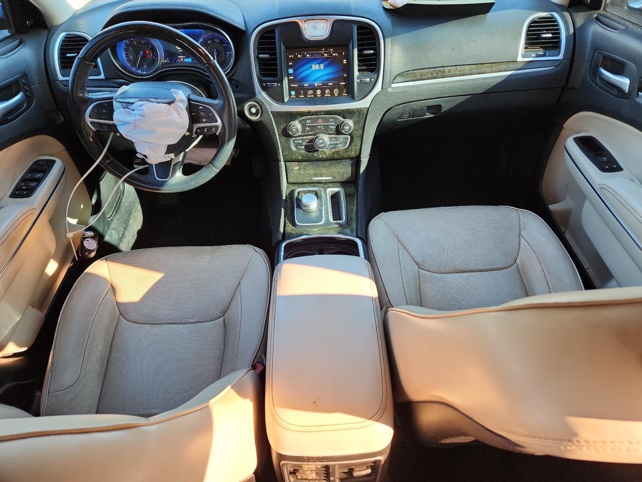 2016 CHRYSLER 300