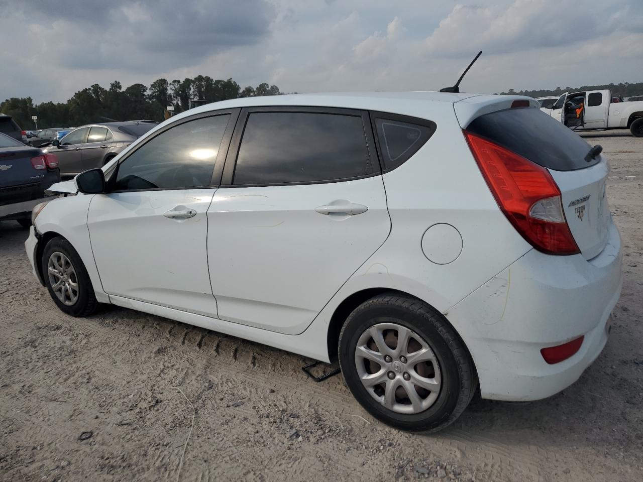2012 HYUNDAI ACCENT