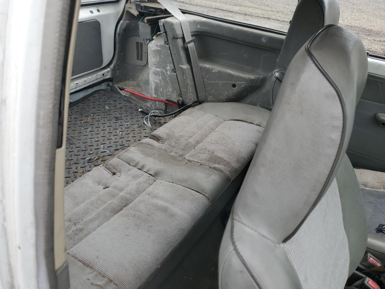 1992 FORD Festiva
