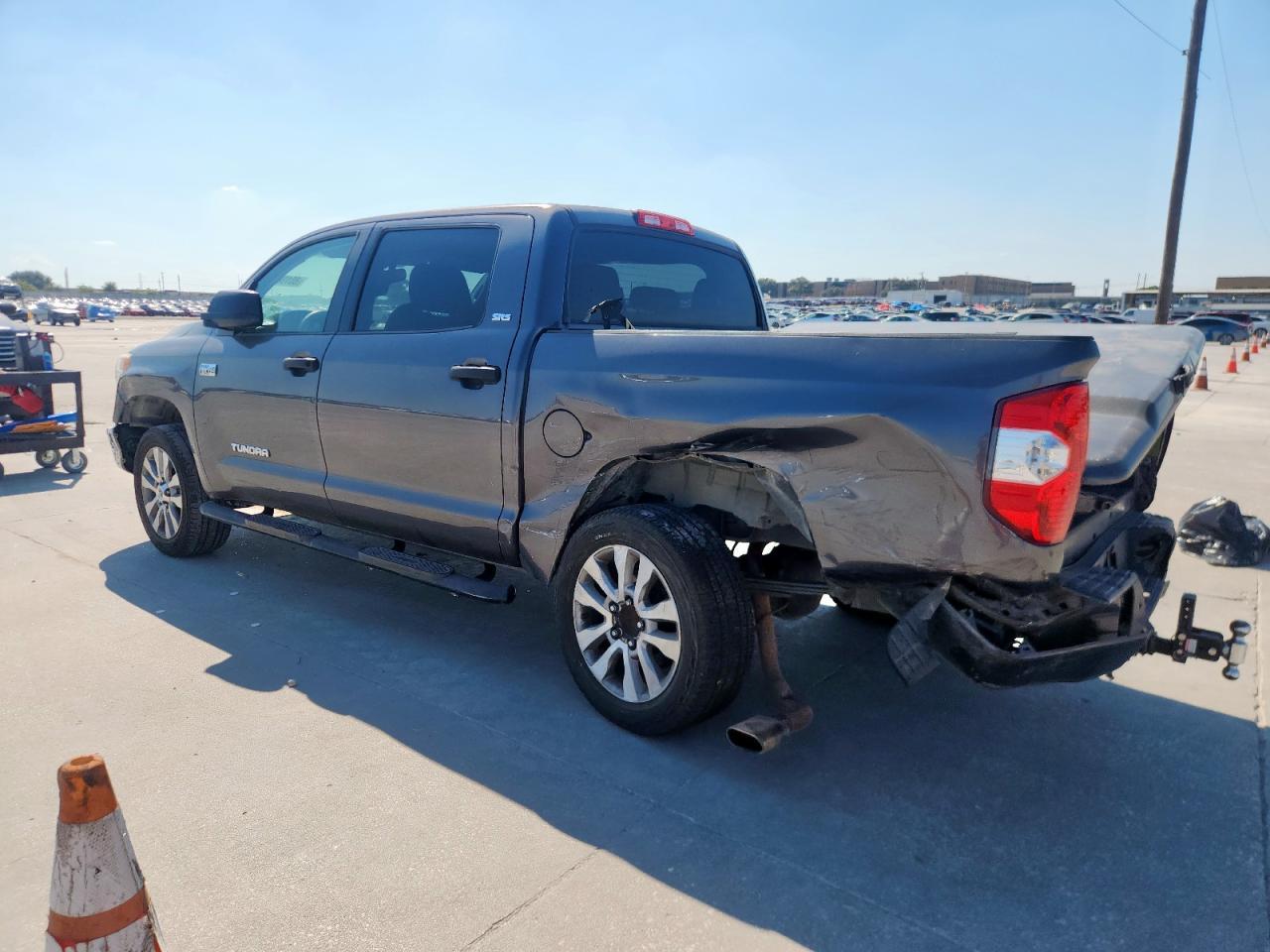 2016 TOYOTA TUNDRA