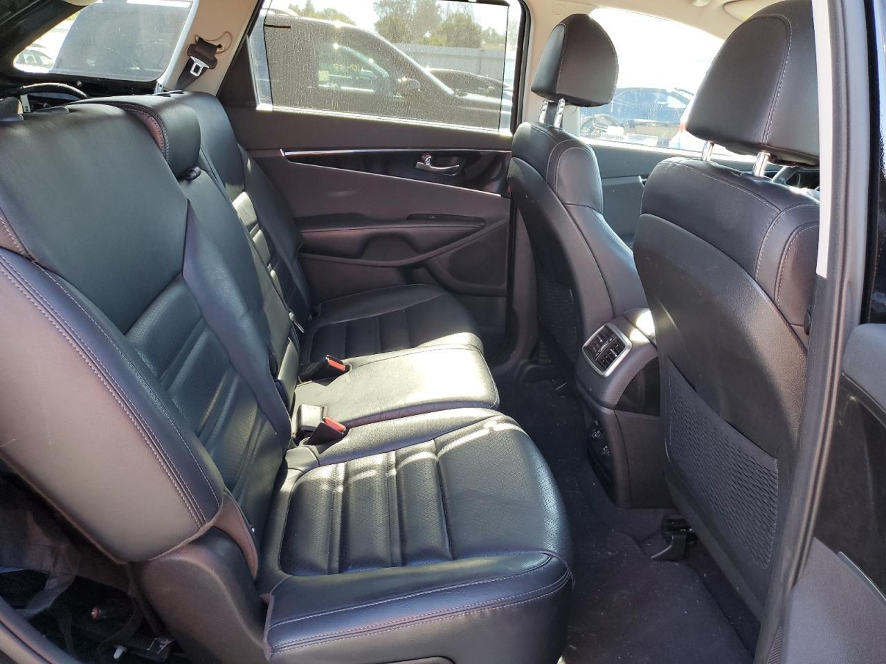 2018 KIA SORENTO