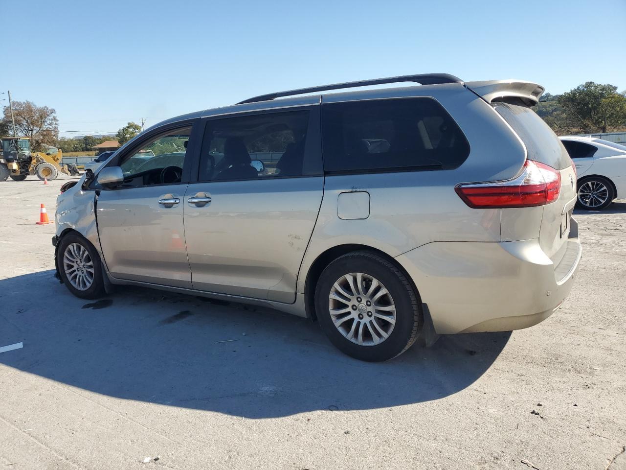 2017 TOYOTA SIENNA