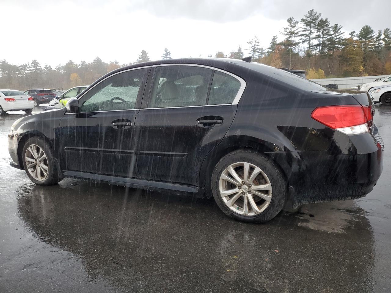 2013 SUBARU Legacy