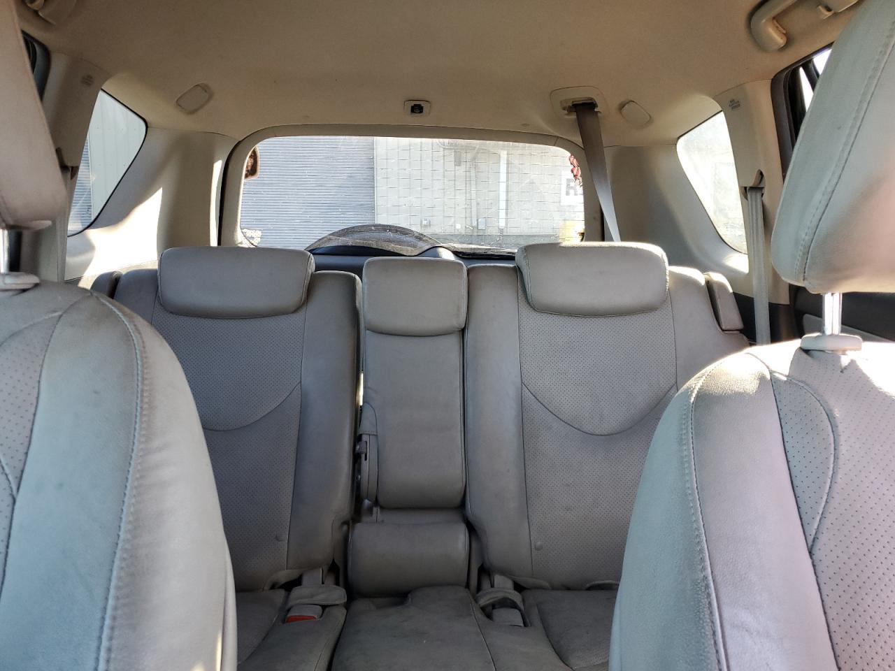 2011 TOYOTA RAV4