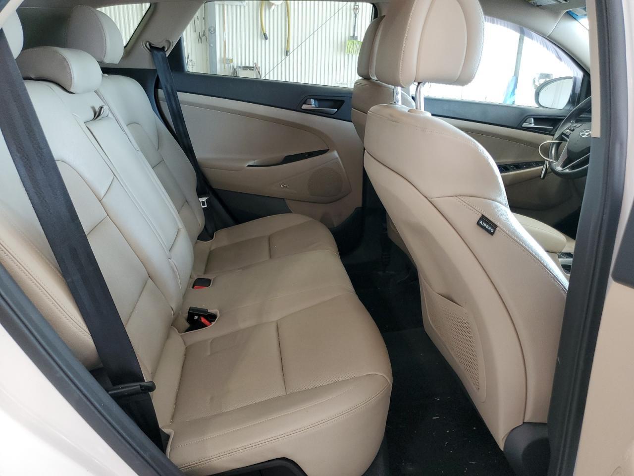 2017 HYUNDAI TUCSON