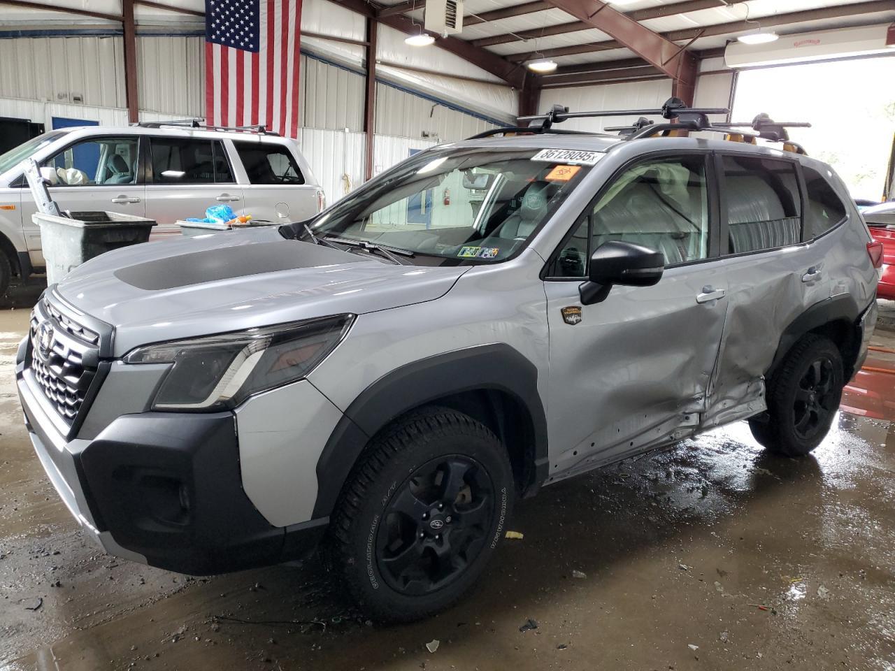 2022 SUBARU FORESTER
