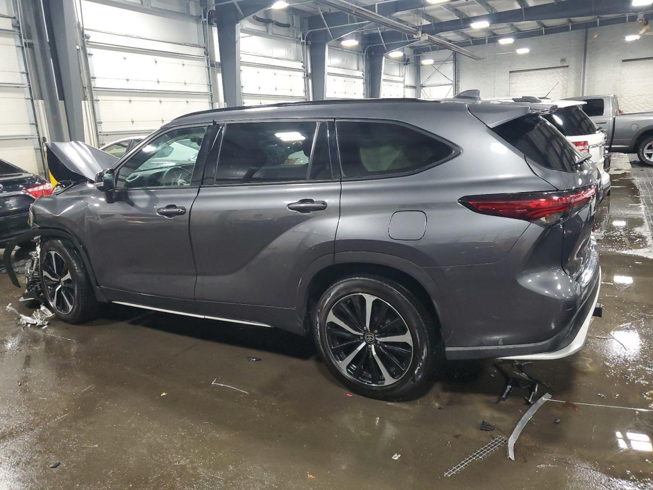 2021 TOYOTA HIGHLANDER