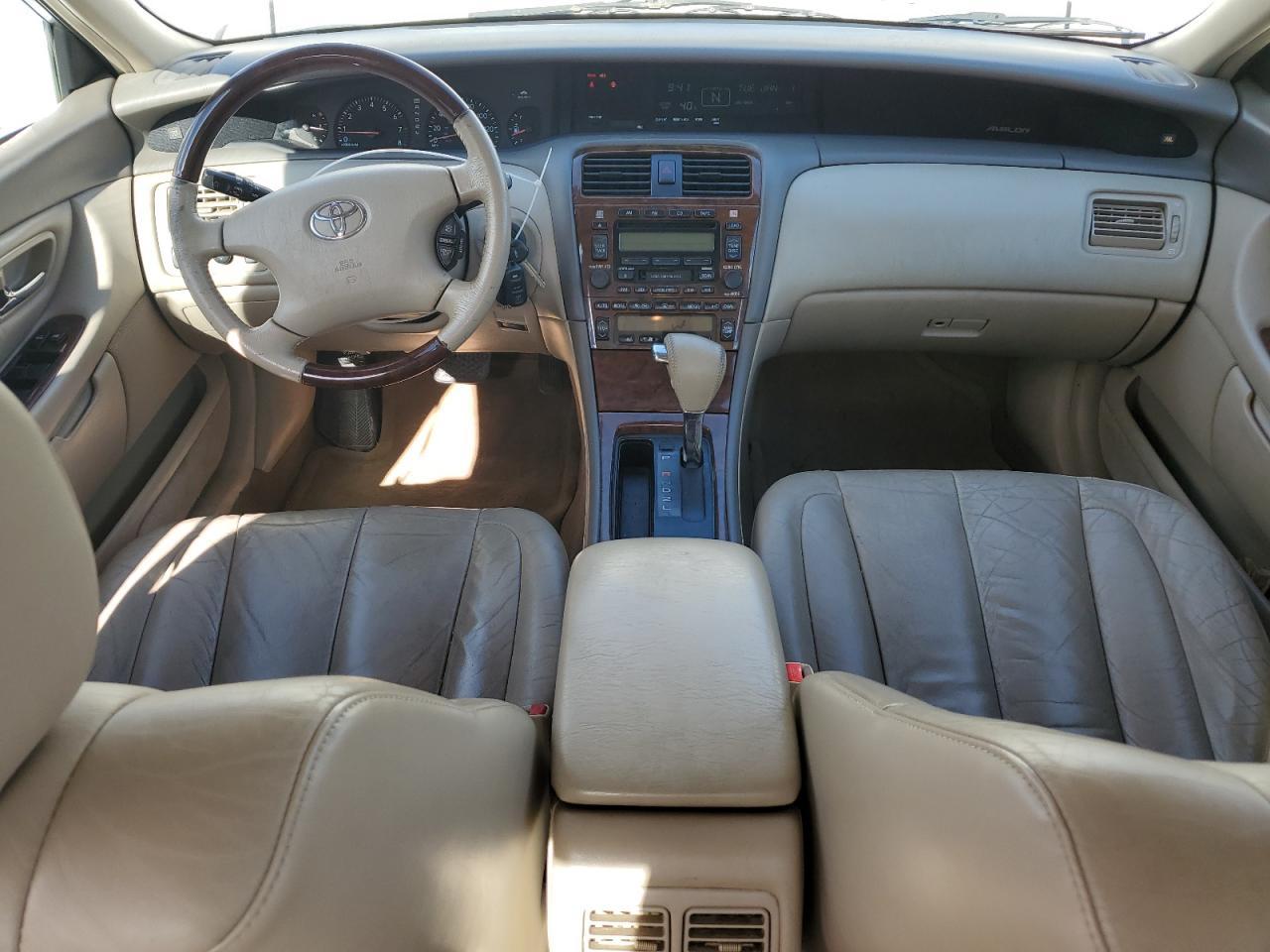 2004 TOYOTA Avalon
