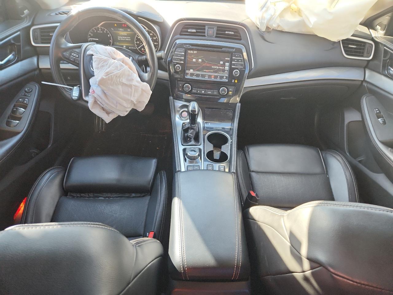 2017 NISSAN Maxima
