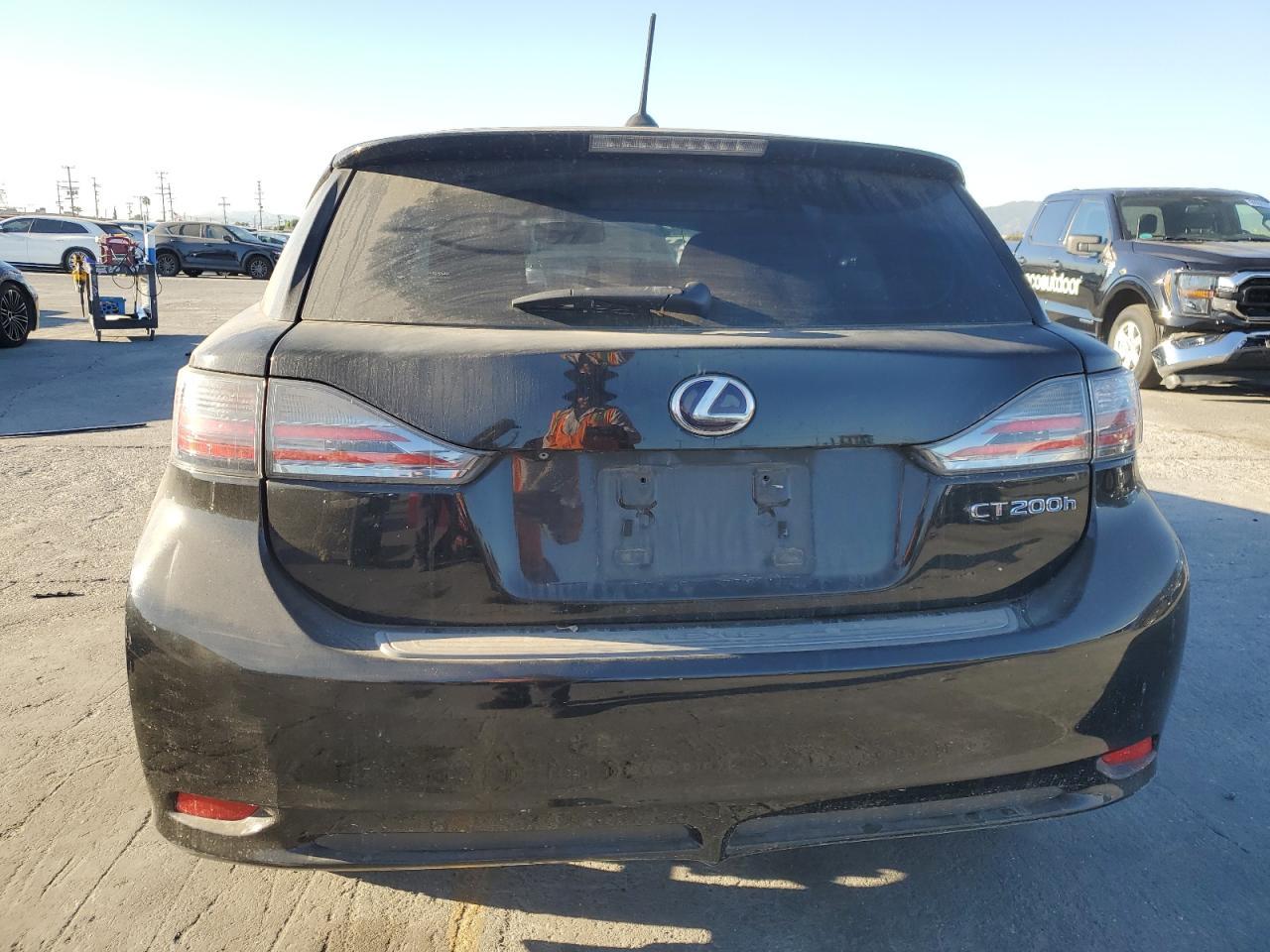 2013 LEXUS CT 200