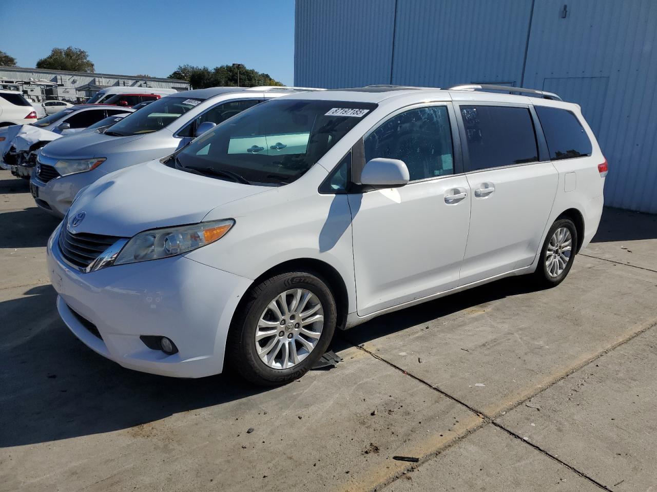 2013 TOYOTA SIENNA