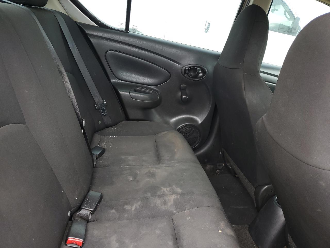 2016 NISSAN VERSA