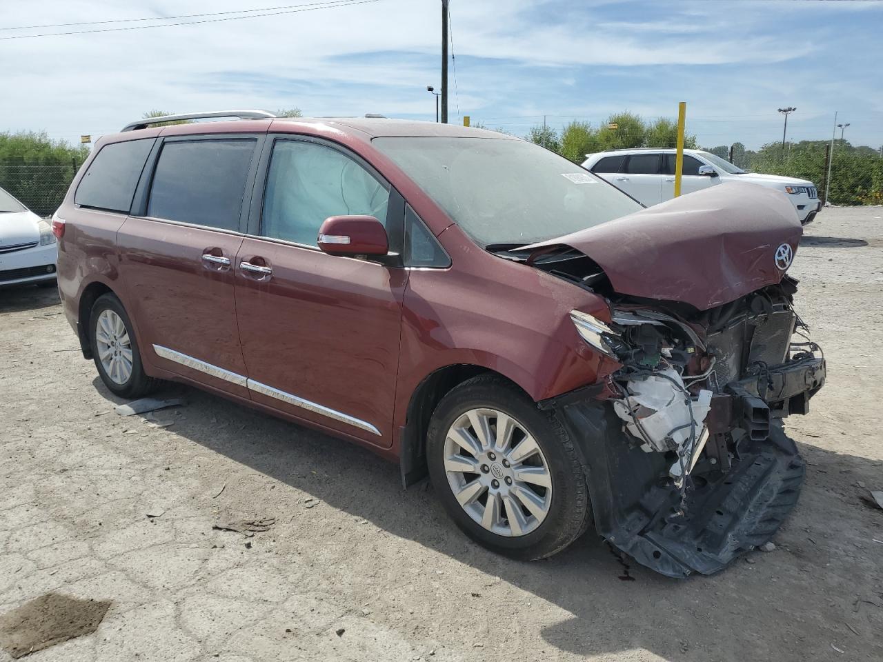 2015 TOYOTA SIENNA