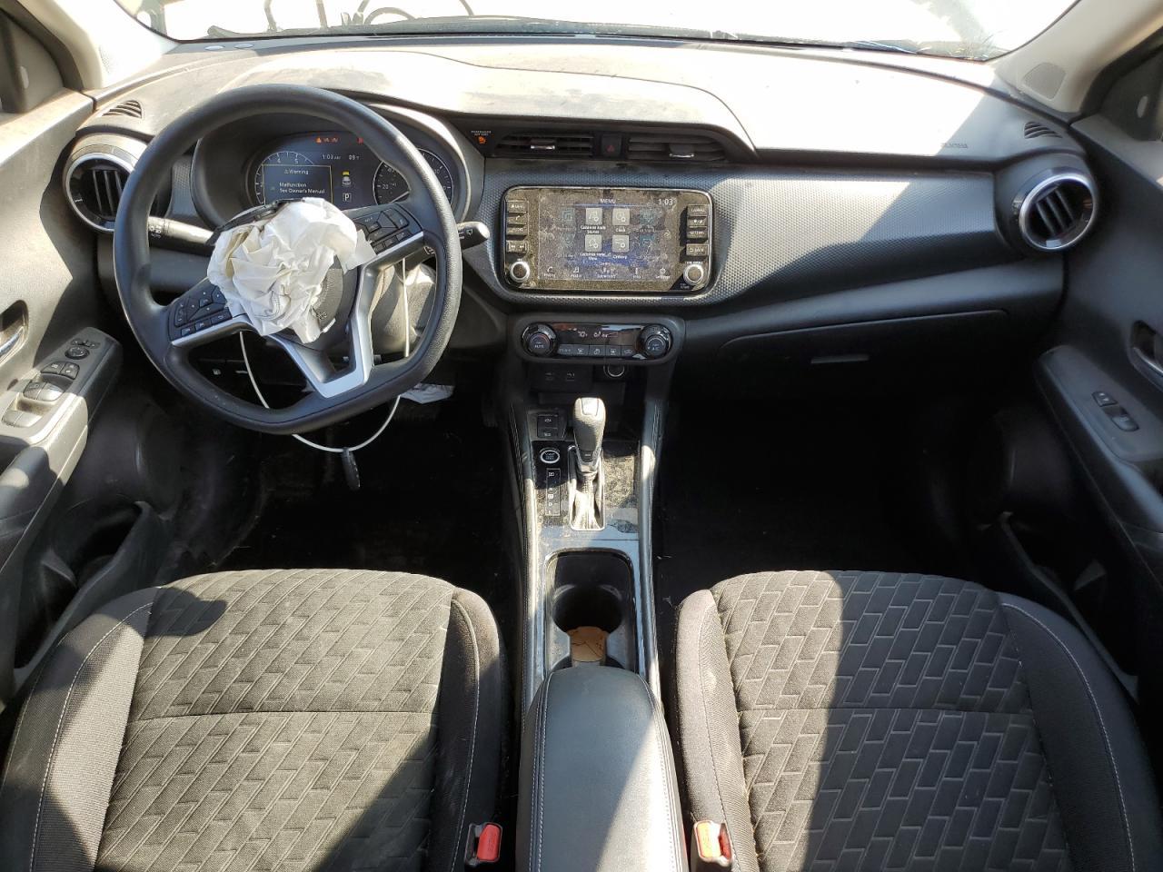 2022 NISSAN KICKS