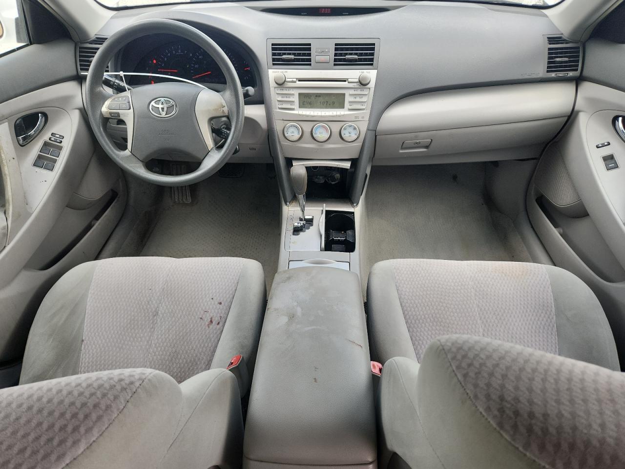 2010 TOYOTA CAMRY