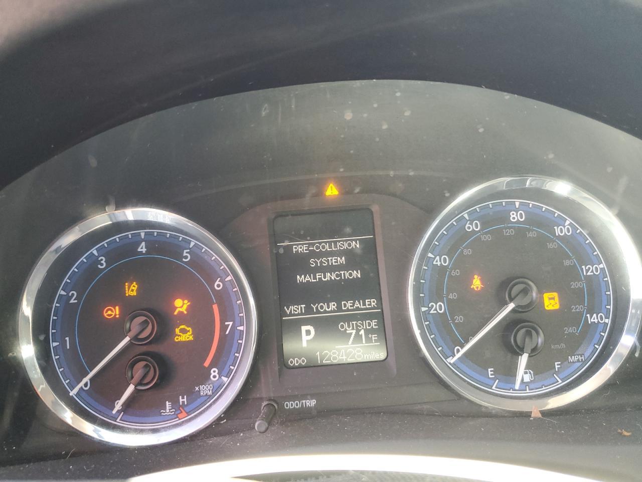 2018 TOYOTA COROLLA