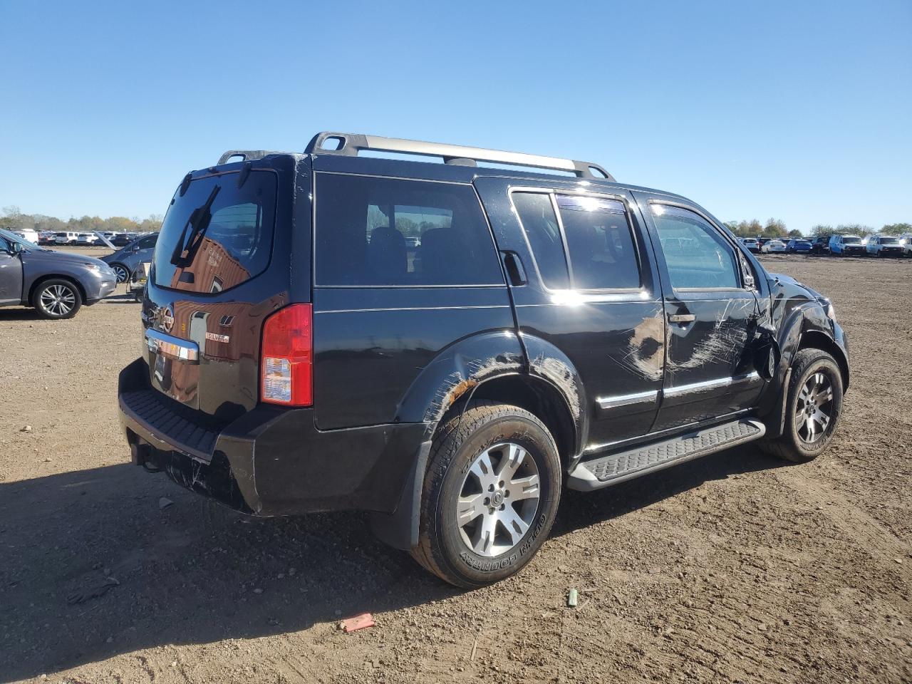 2012 NISSAN PATHFINDER