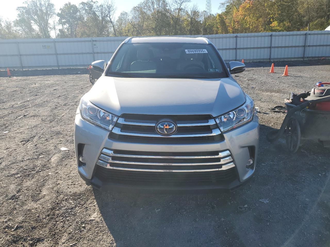 2019 TOYOTA HIGHLANDER