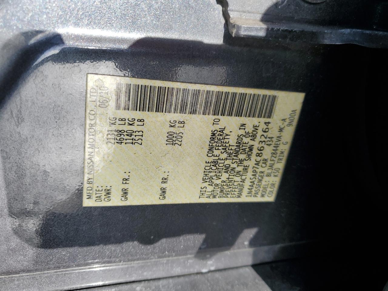 2010 NISSAN Maxima