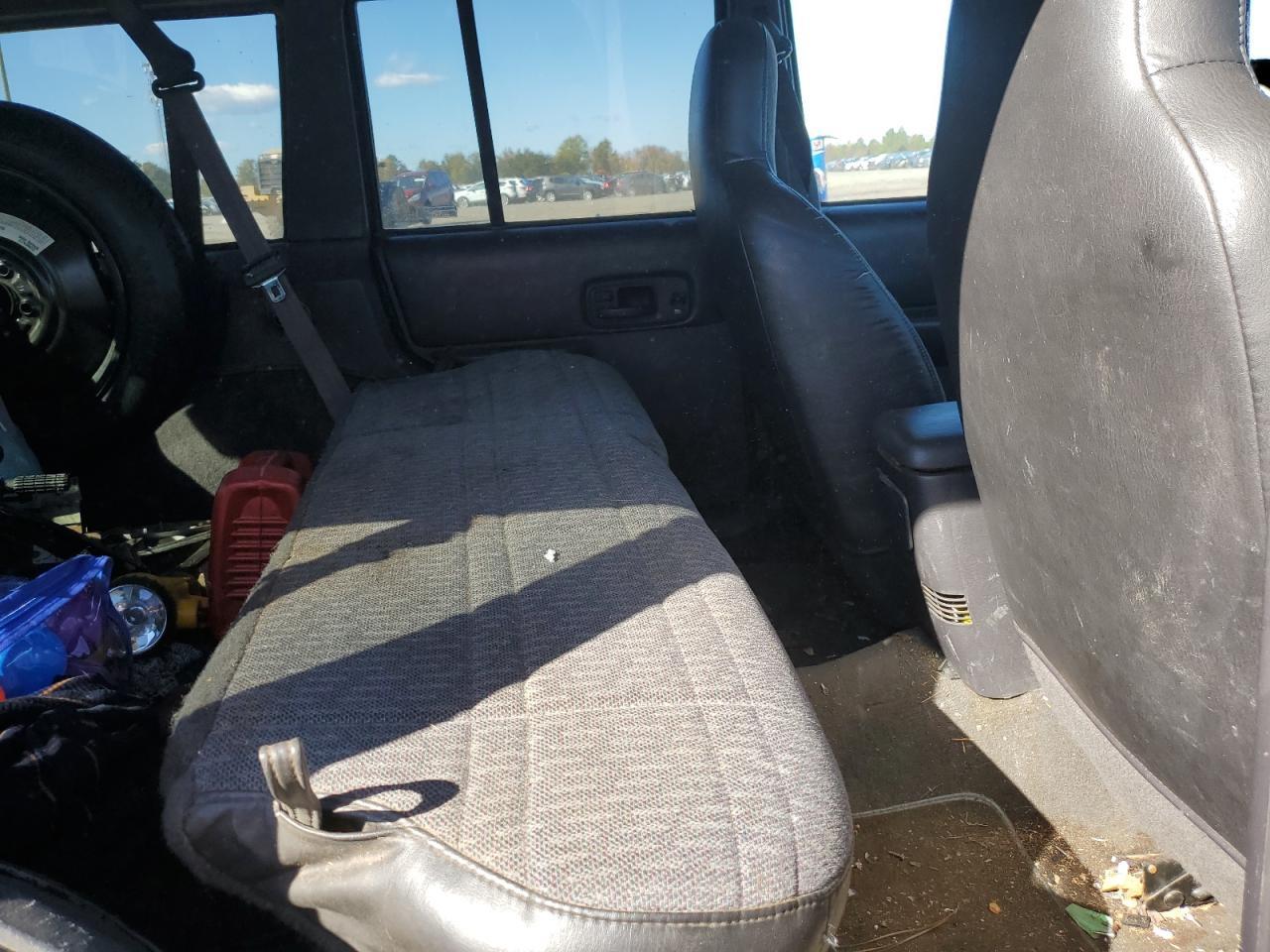 2000 JEEP CHEROKEE