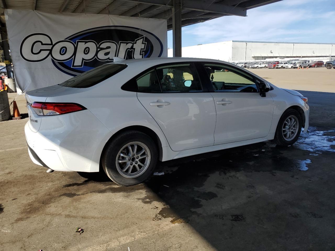 2022 TOYOTA COROLLA