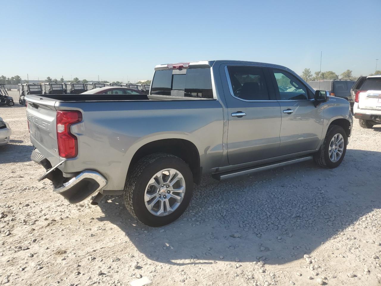 2025 CHEVROLET Silverado