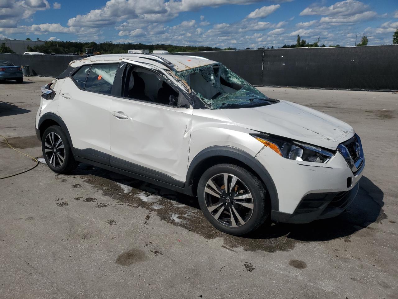 2020 NISSAN KICKS