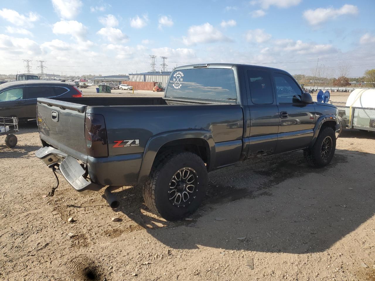 2004 CHEVROLET Silverado