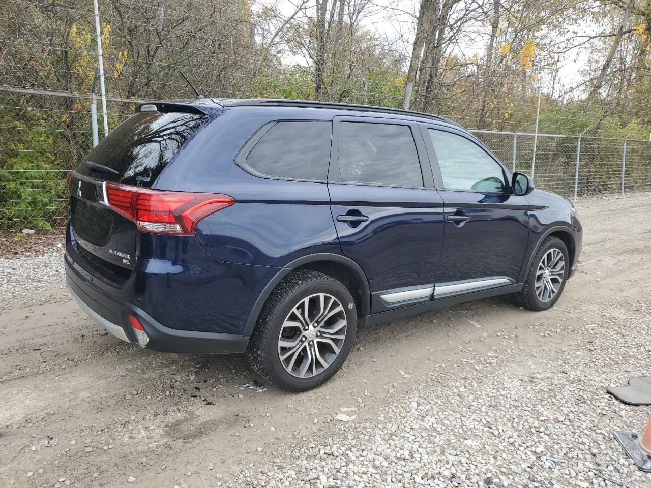 2016 MITSUBISHI outlander