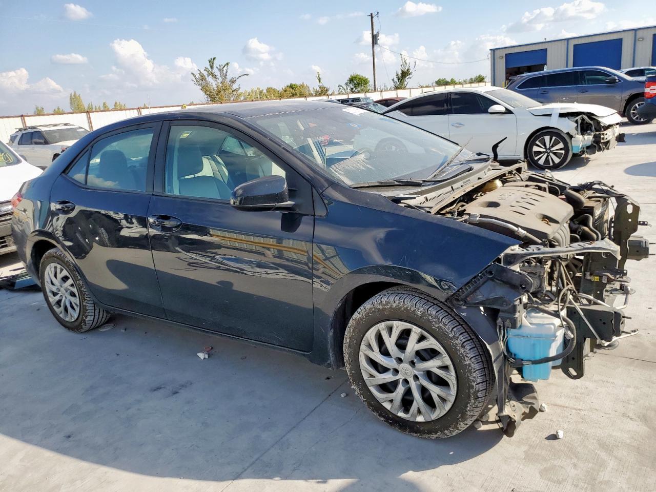 2018 TOYOTA COROLLA