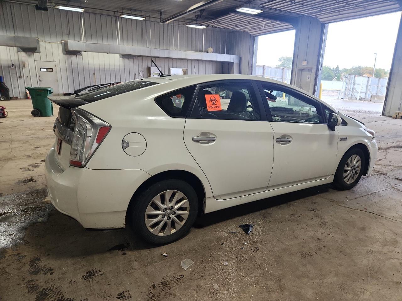 2012 TOYOTA Prius Plug-In
