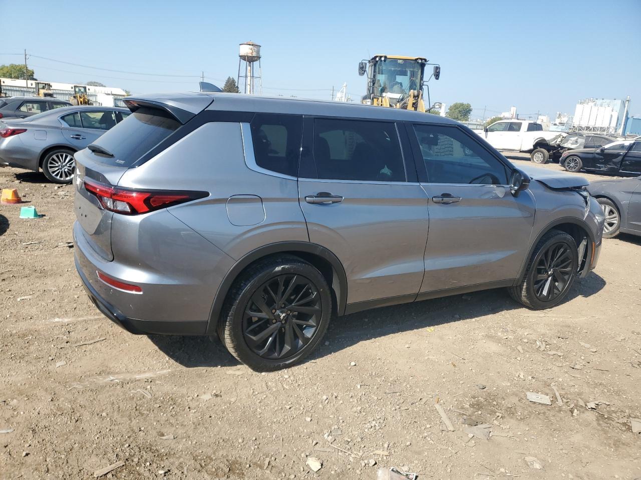 2022 MITSUBISHI outlander