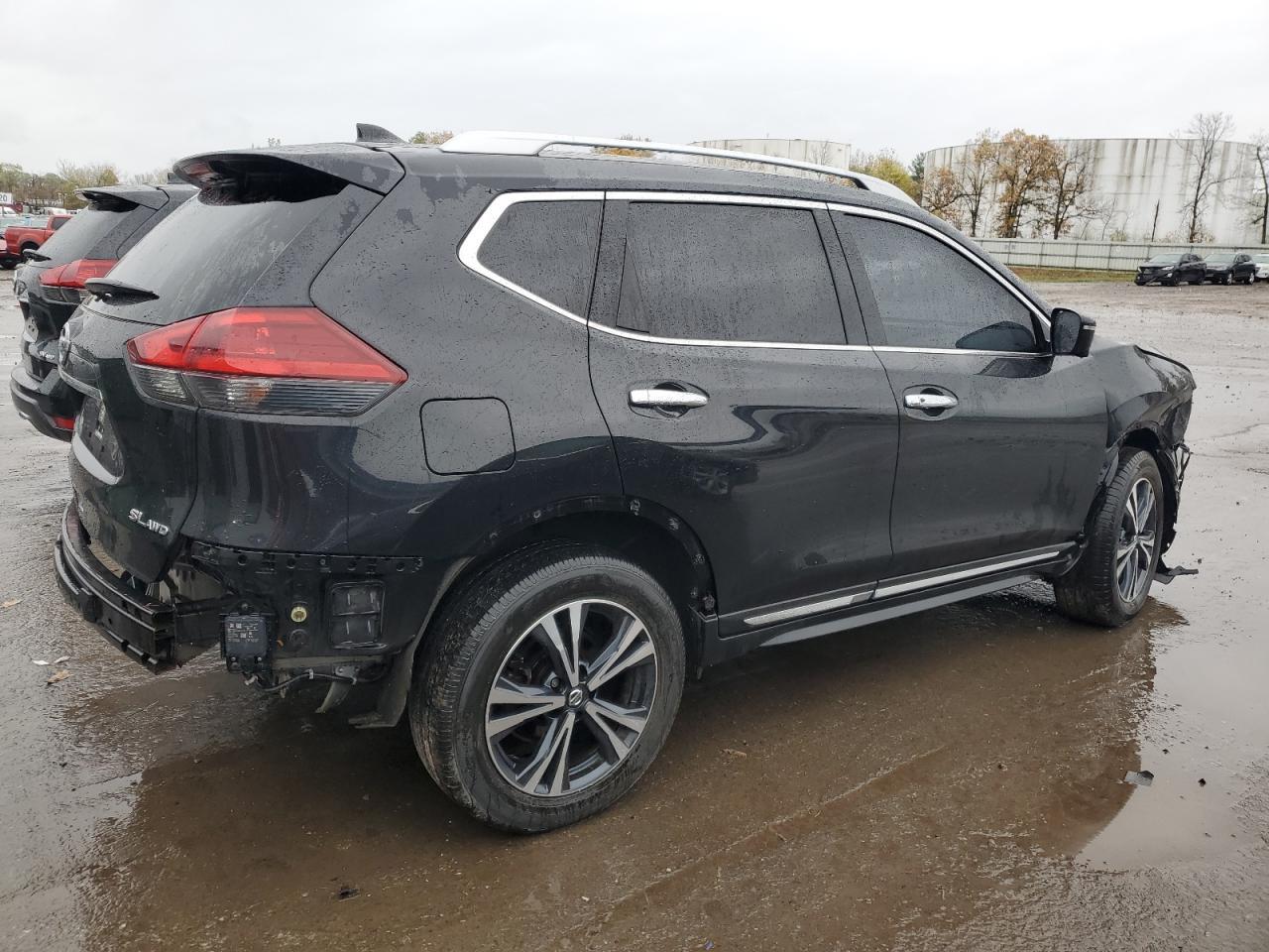 2018 NISSAN ROGUE