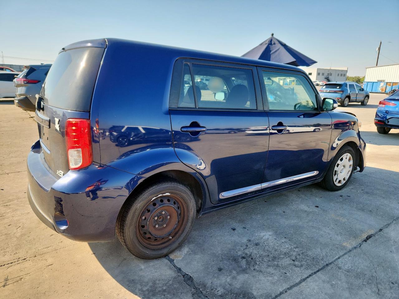 2015 TOYOTA SCION