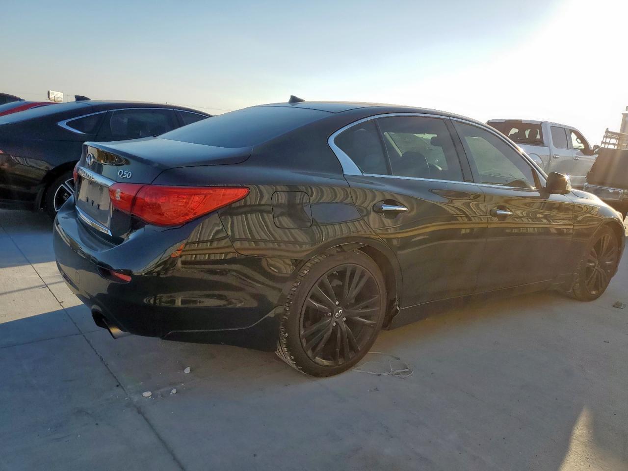 2017 INFINITI Q50