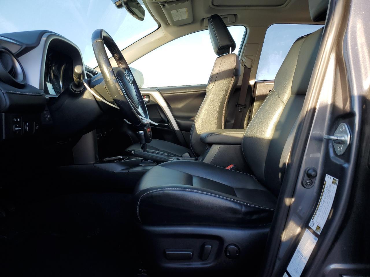 2016 TOYOTA RAV4