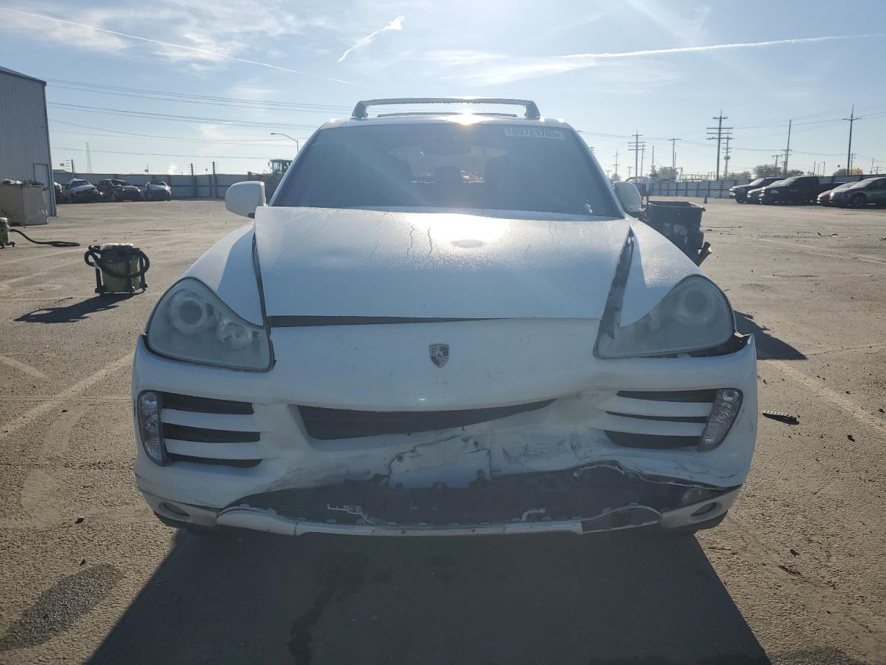 2010 PORSCHE CAYENNE