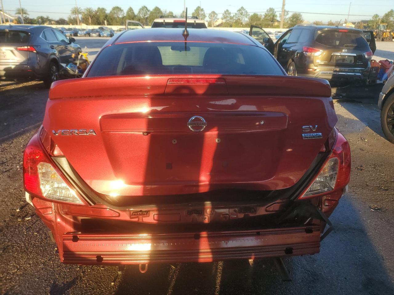 2018 NISSAN VERSA