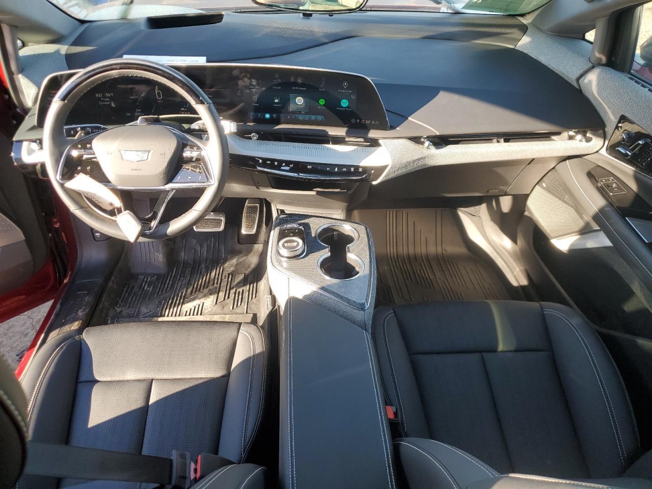 2025 CADILLAC OPTIQ