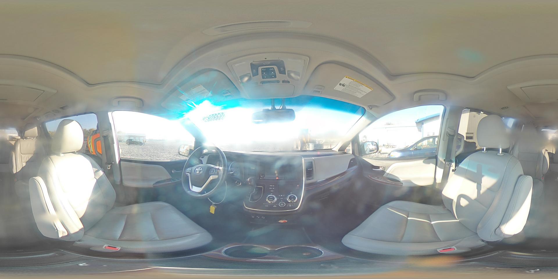 2015 TOYOTA SIENNA