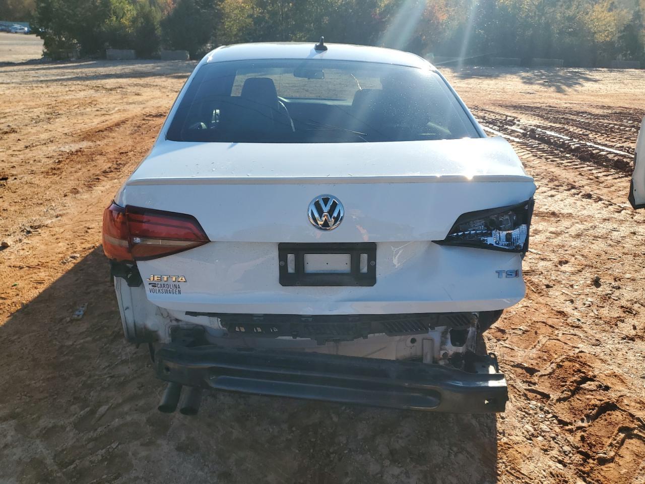 2016 VOLKSWAGEN JETTA
