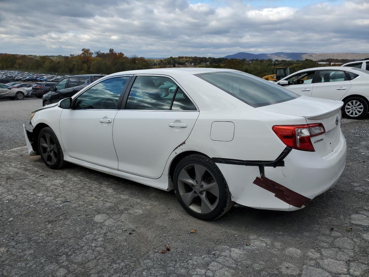 2014 TOYOTA CAMRY