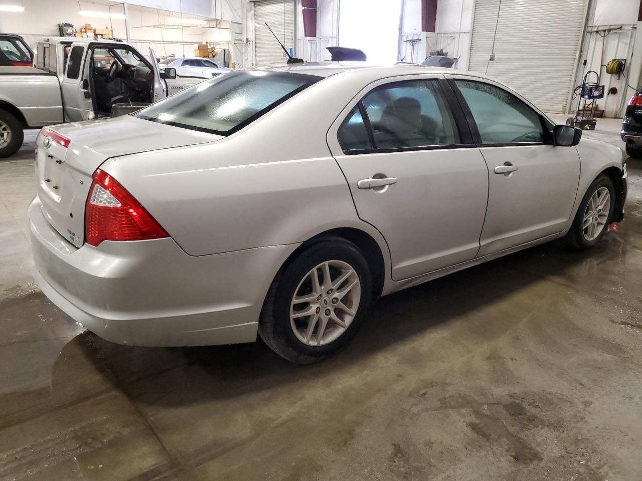 2010 FORD FUSION