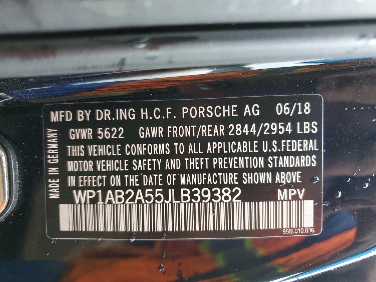 2018 PORSCHE Macan