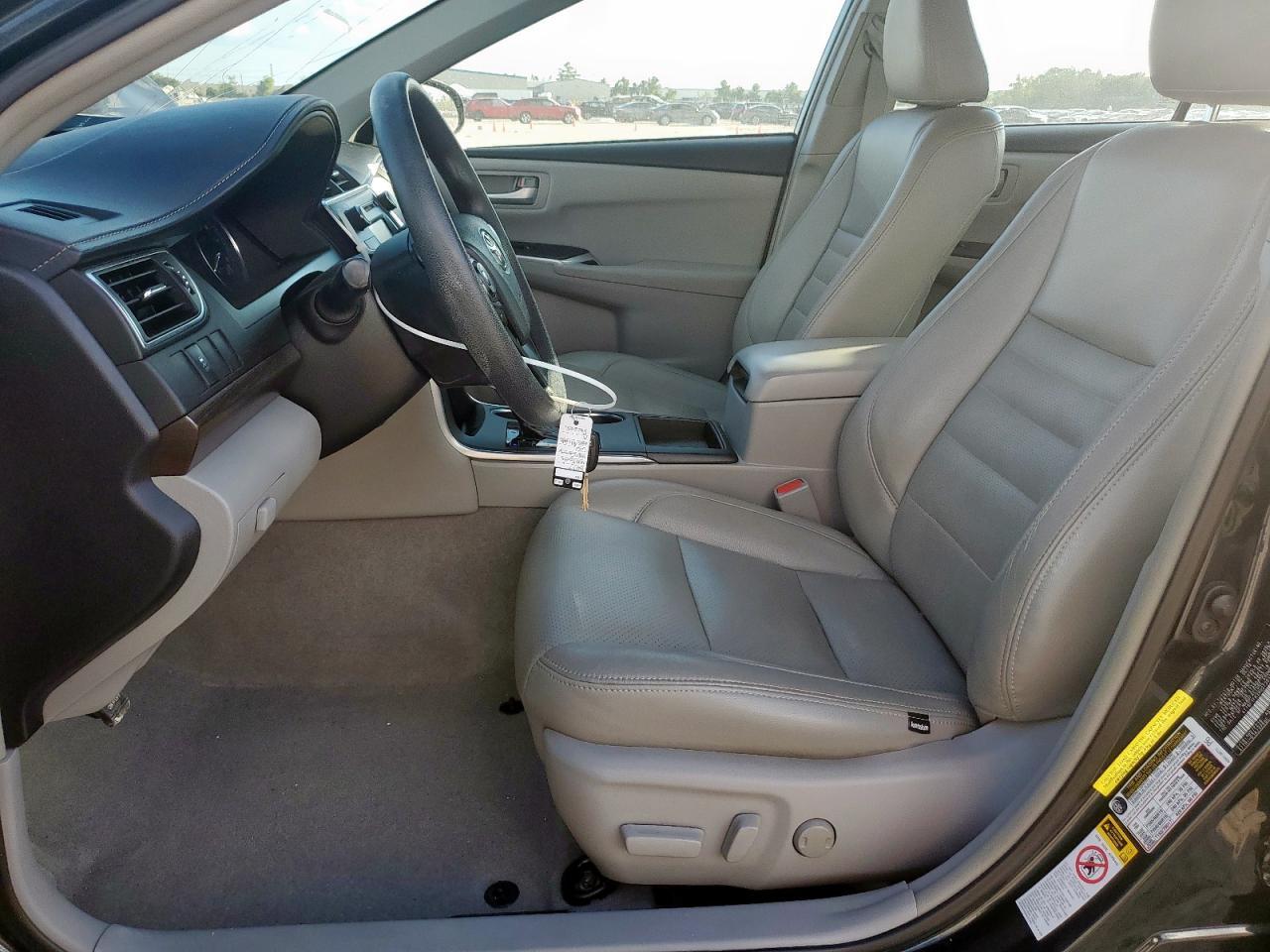 2017 TOYOTA CAMRY
