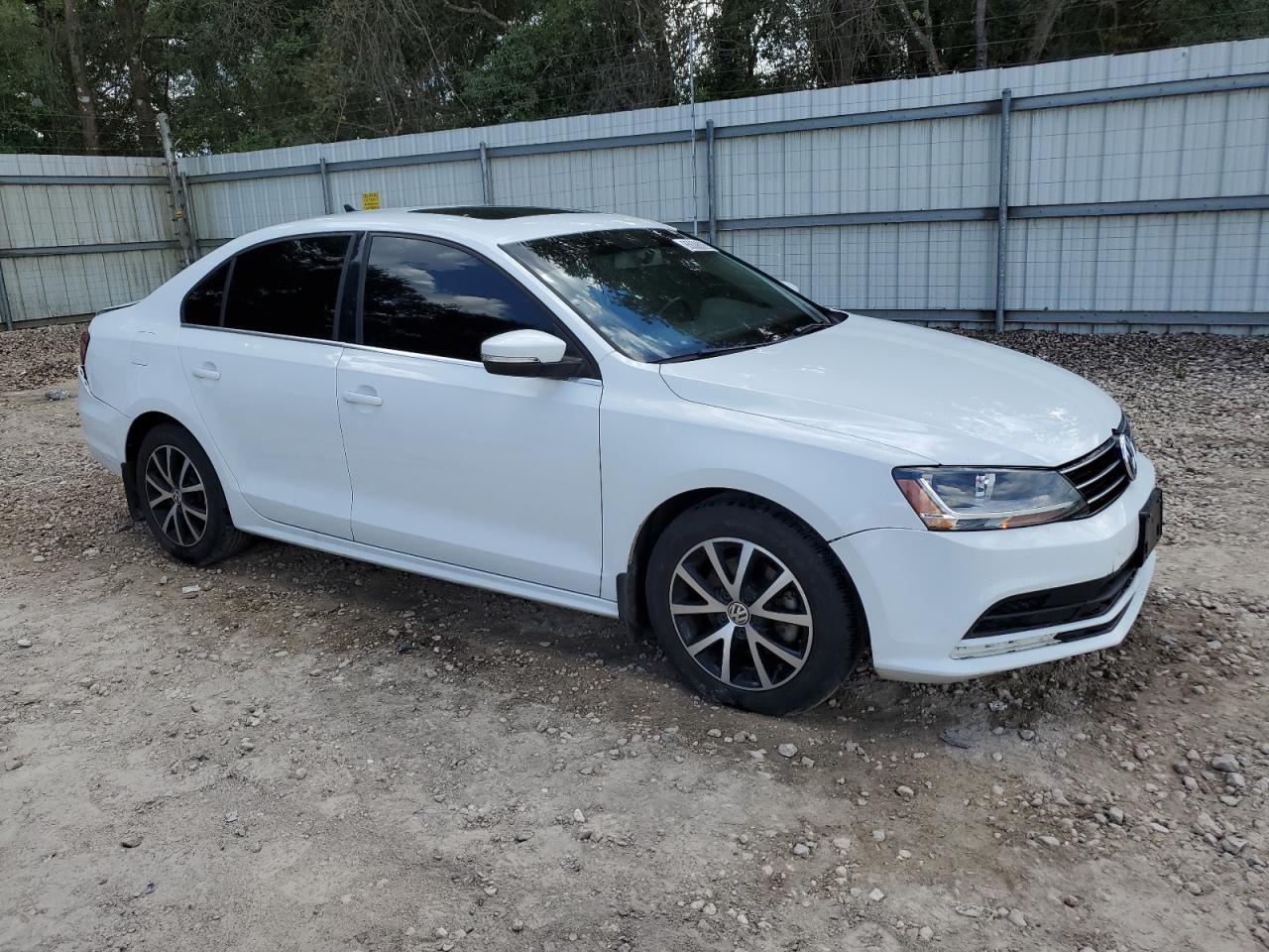 2017 VOLKSWAGEN JETTA