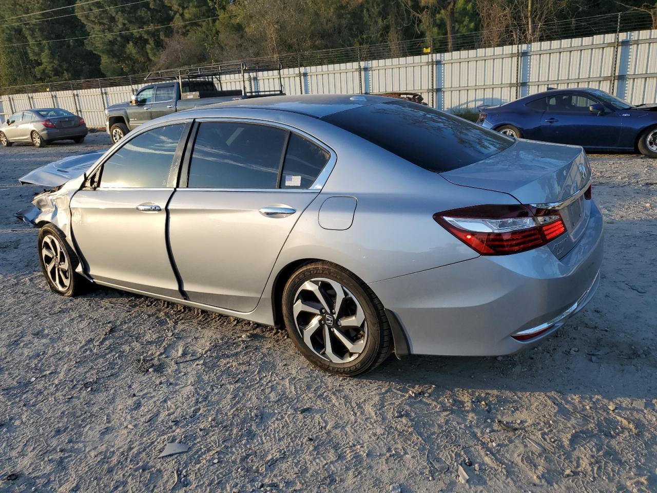 2017 HONDA ACCORD