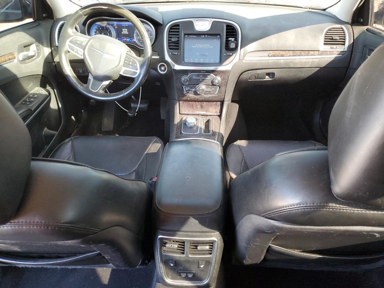 2019 CHRYSLER 300