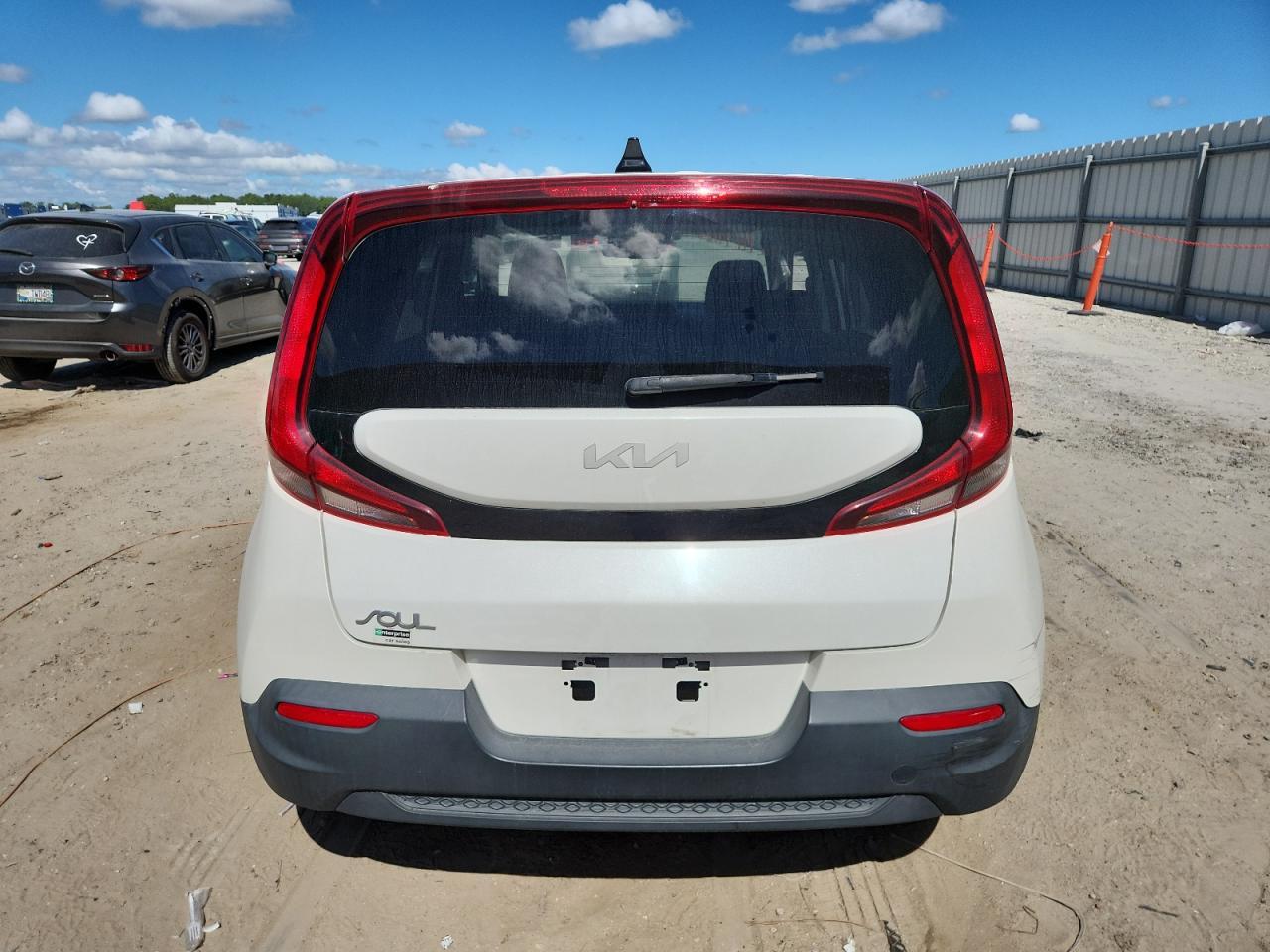 2022 KIA SOUL