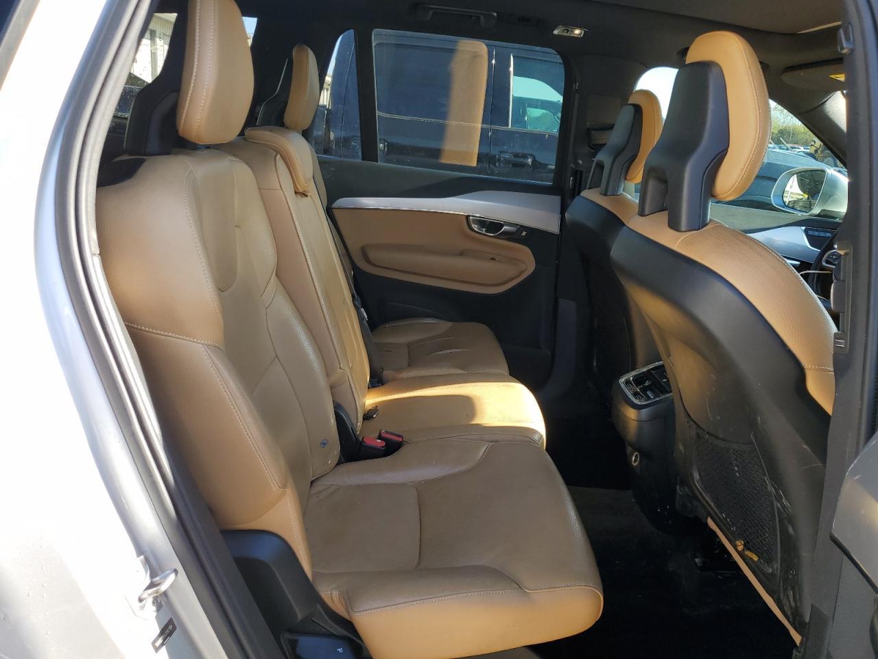 2018 VOLVO XC90